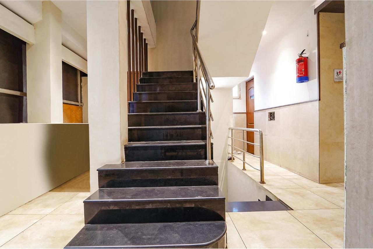 Fabhotel Karpagam - 900M From Nehru Stadium Κοϊμπατόρε Εξωτερικό φωτογραφία